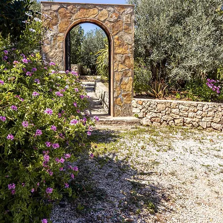 Ref 147) 10 Persons Вилла Кальпе