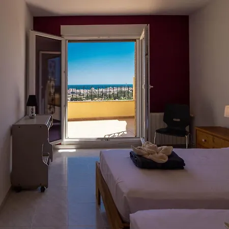 Ref 147) 10 Persons Вилла Кальпе